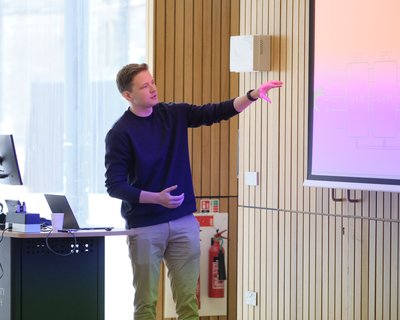 During Armands Strikis's talk at TartanQEC 2026, Informatics Forum, University of Edinburgh